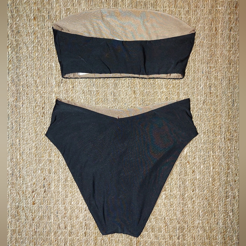 Good American Reversible Compression Bikini - Picture 2 of 11